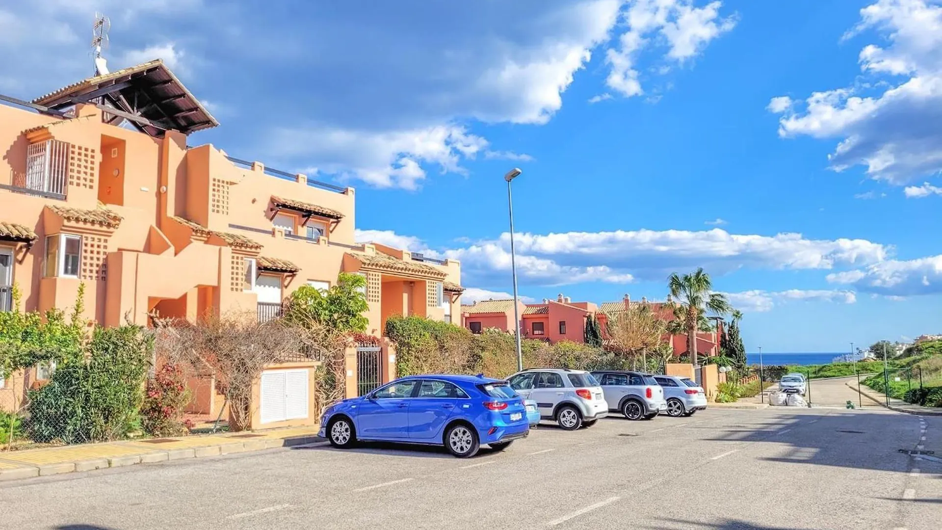 Apartment 2 Bedroom Penthouse Casares Sol With Sunny Terrace
